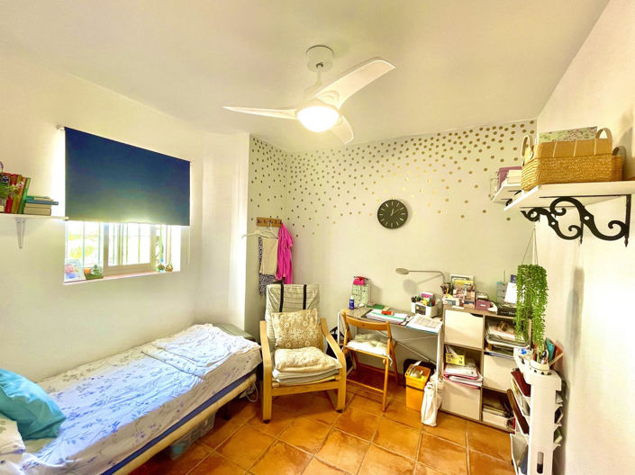 Image No.35-5 Bed Property for sale