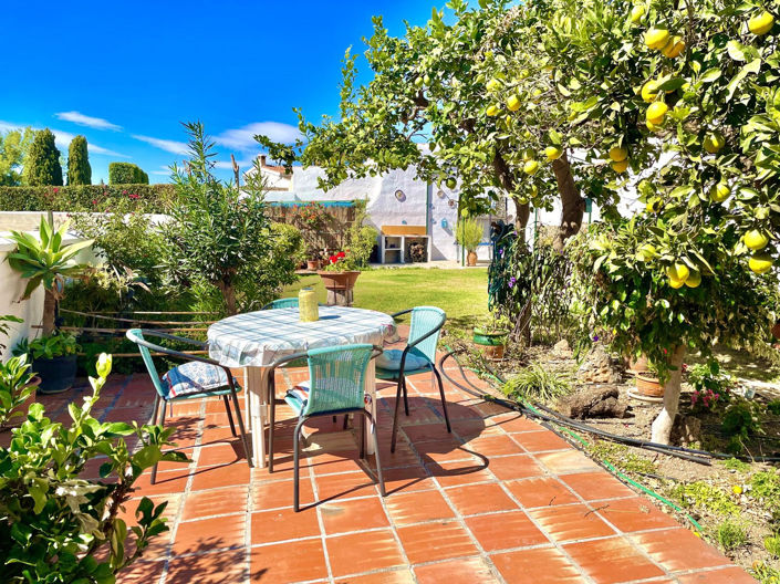 Image No.41-5 Bed Property for sale