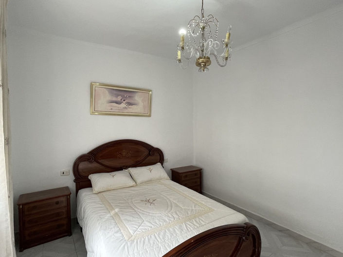 Image No.12-4 Bed Property for sale