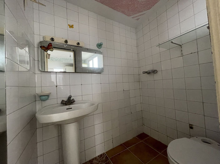 Image No.22-4 Bed Property for sale