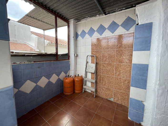 Image No.23-4 Bed Property for sale