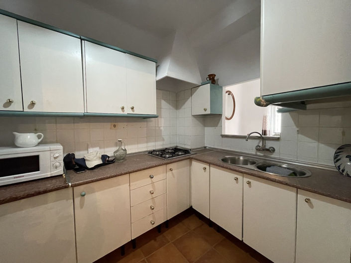 Image No.6-4 Bed Property for sale