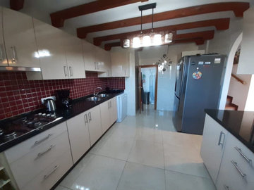 11-20939a0134ad724a8cb2a801094d15a4