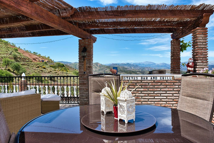 Image No.40-5 Bed Property for sale