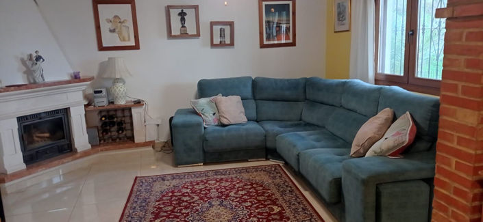 Image No.8-5 Bed Property for sale