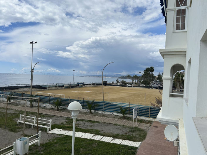 Image No.3-3 Bed Property for sale