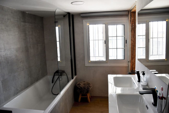 Image No.22-3 Bed Property for sale