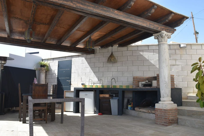 Image No.25-3 Bed Property for sale