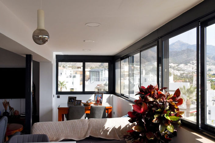 Image No.3-3 Bed Property for sale