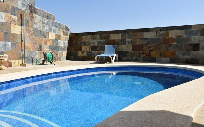 Image No.32-3 Bed Property for sale