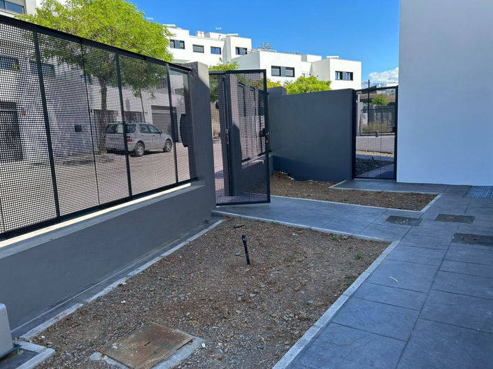 Image No.13-3 Bed Property for sale