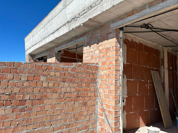 Image No.28-3 Bed Property for sale