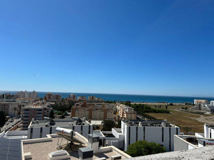 Image No.3-3 Bed Property for sale