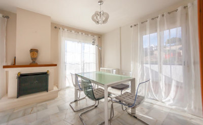 10-bb915d1cb19341576dcdc994b81ab9c5