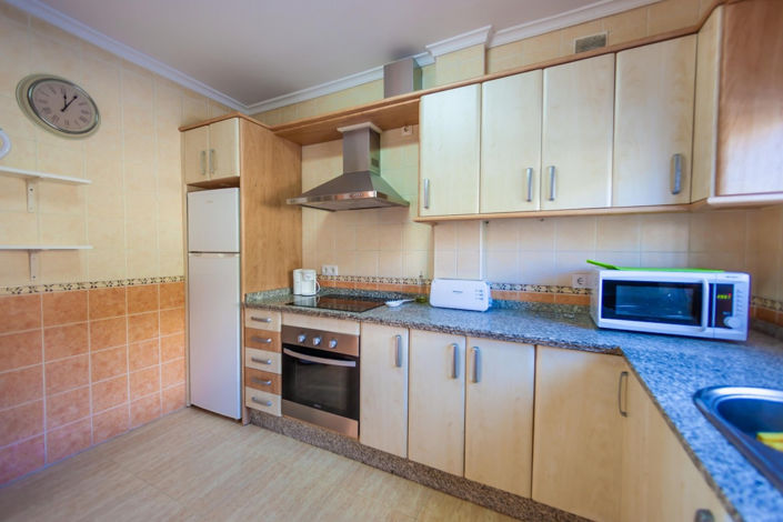 Image No.13-3 Bed Property for sale