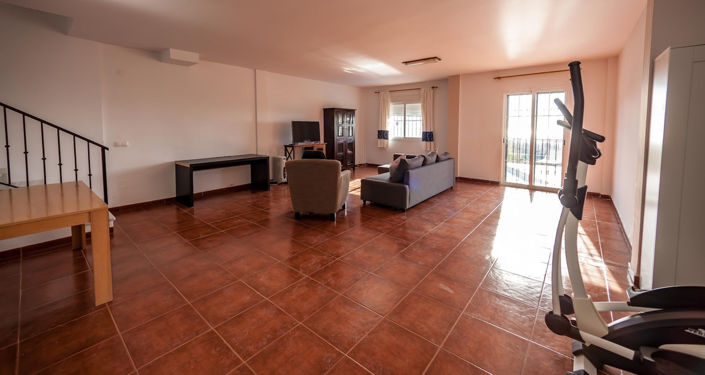 Image No.7-3 Bed Property for sale