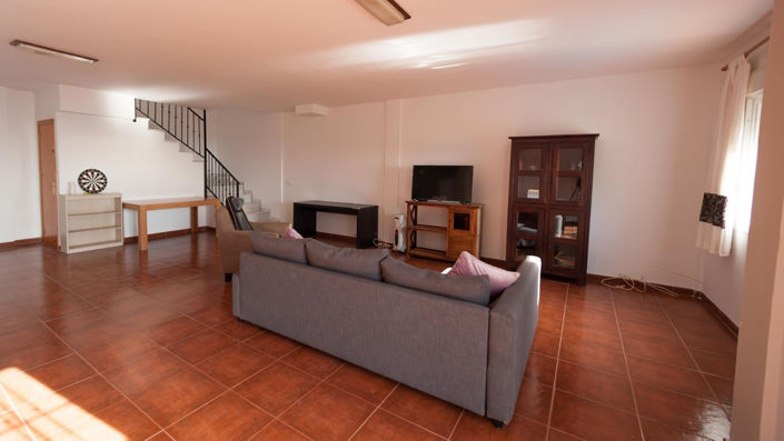 Image No.8-3 Bed Property for sale