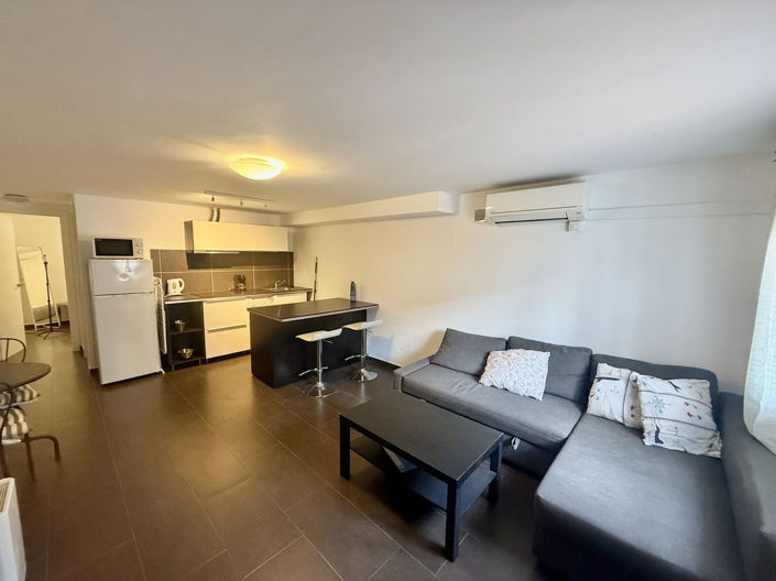 Image No.17-3 Bed Property for sale