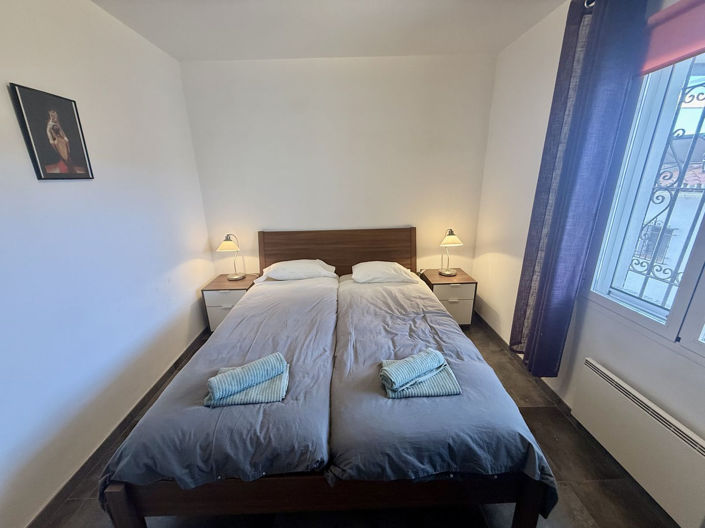 Image No.9-3 Bed Property for sale