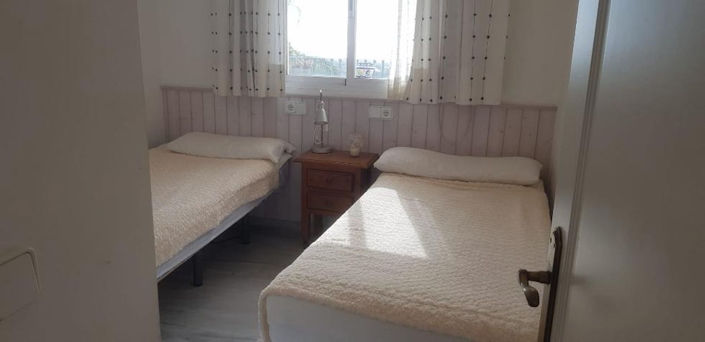 Image No.14-2 Bed Property for sale