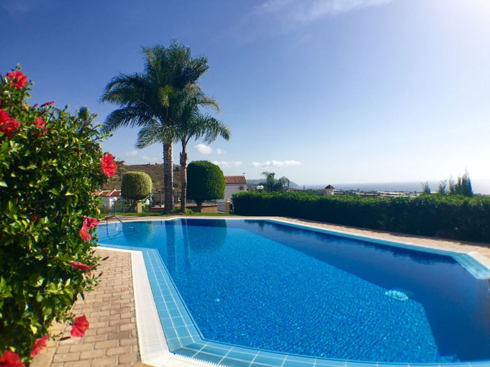 Image No.2-2 Bed Property for sale