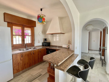 10-bb915d1cb19341576dcdc994b81ab9c5