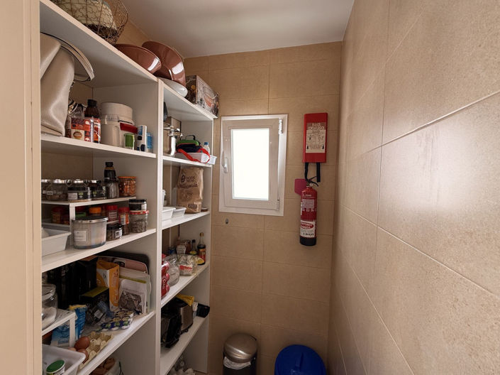 Image No.15-3 Bed Property for sale