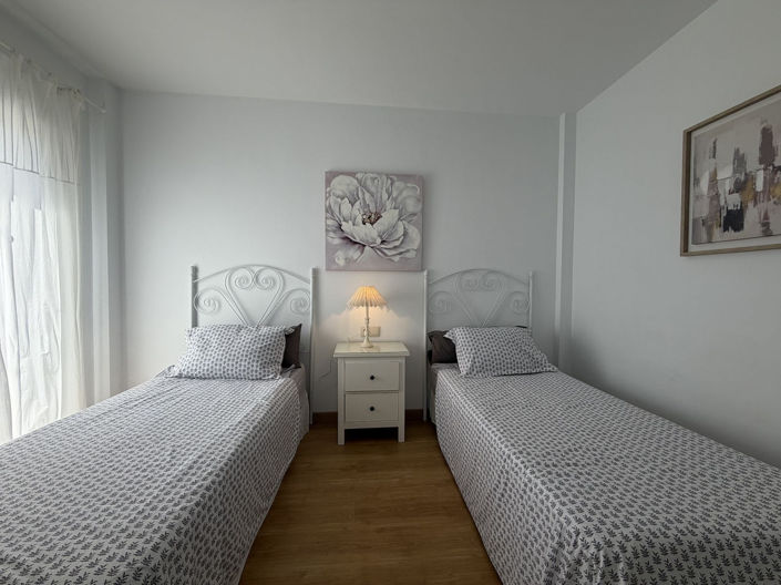 Image No.22-3 Bed Property for sale