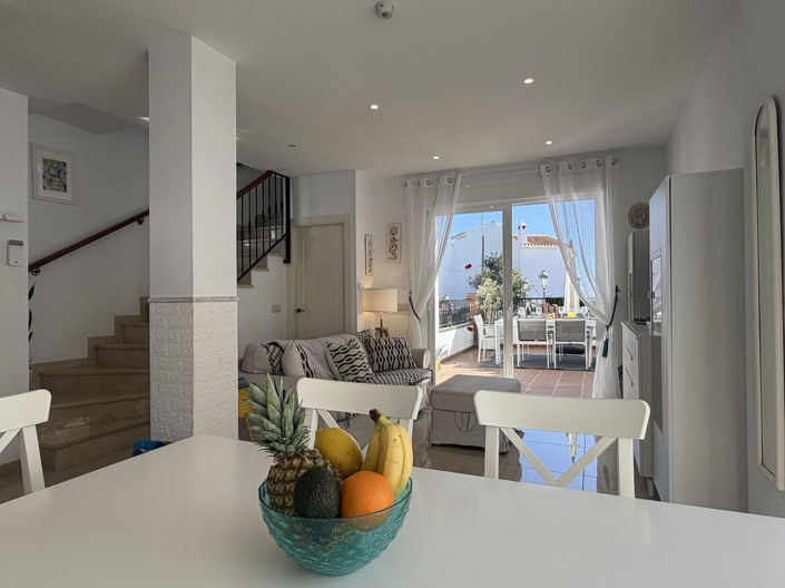 Image No.9-3 Bed Property for sale