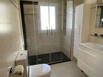 12-53013098fcab6c38b1379cd33298e050