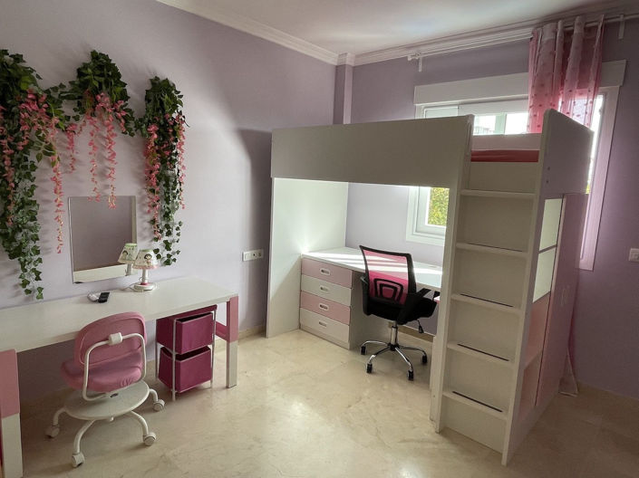 Image No.14-5 Bed Property for sale