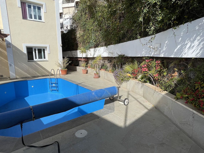 Image No.22-5 Bed Property for sale