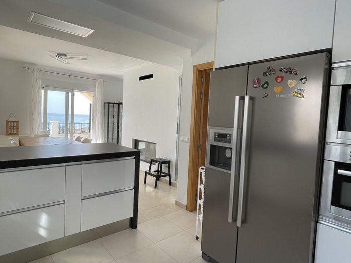 Image No.6-5 Bed Property for sale