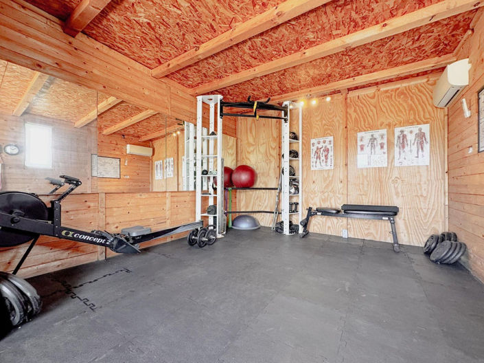 Image No.33-6 Bed Property for sale