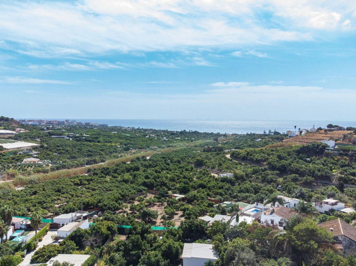 Image No.38-6 Bed Property for sale