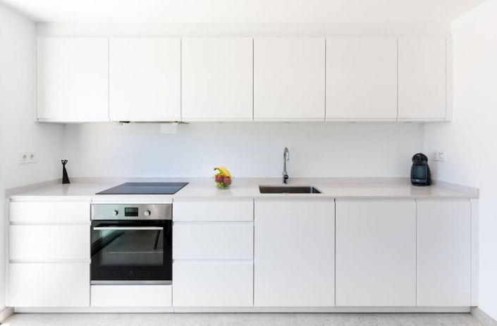 Image No.10-3 Bed Property for sale