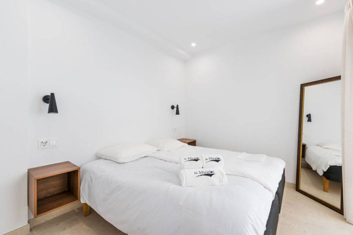 Image No.15-3 Bed Property for sale