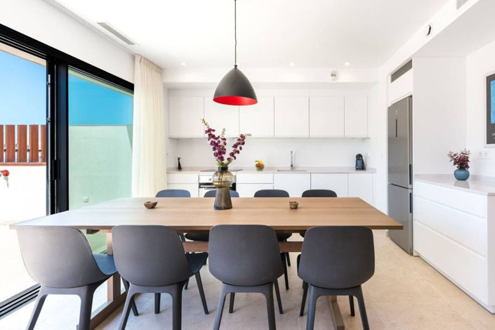 Image No.7-3 Bed Property for sale