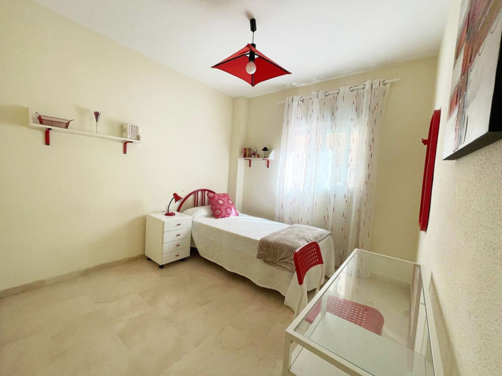 Image No.5-3 Bed Property for sale