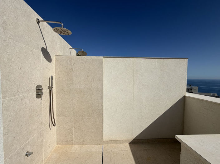 Image No.15-3 Bed Property for sale