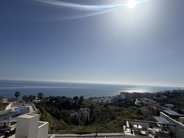 Image No.20-3 Bed Property for sale