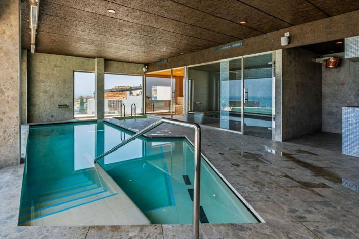 Image No.28-3 Bed Property for sale