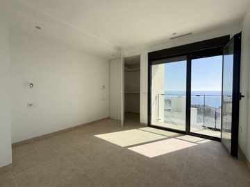 8-e64a9055bba3e77ac8aca3b893cdf826