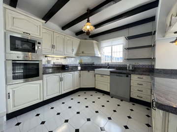 4-c23c0f86247804fa50226aecd8b0b2c8