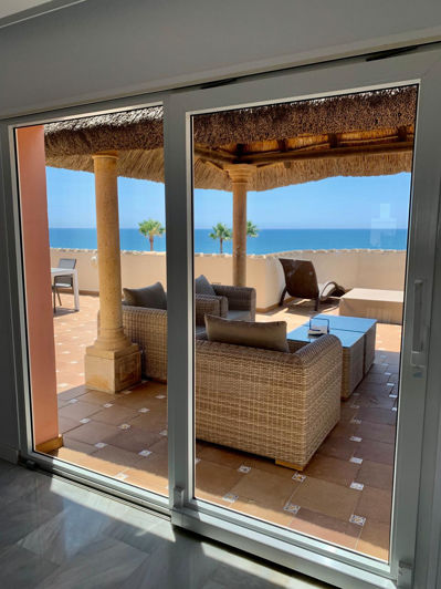 Image No.25-5 Bed Property for sale