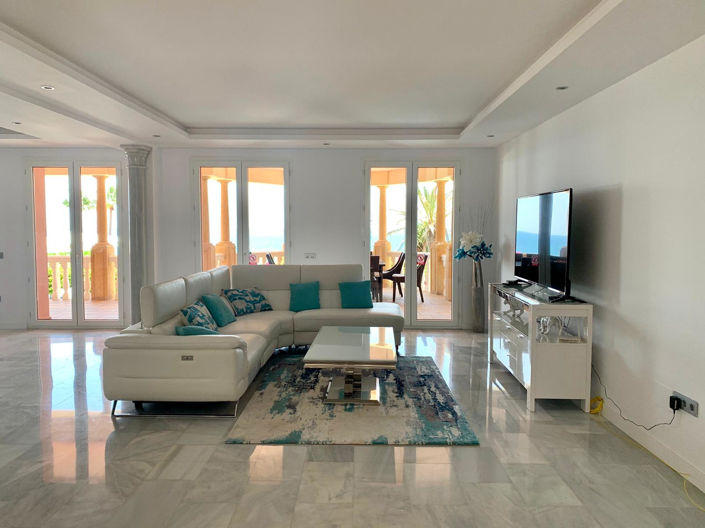 Image No.4-5 Bed Property for sale