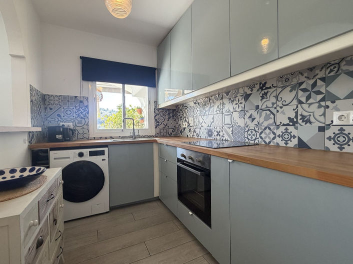 Image No.17-2 Bed Property for sale