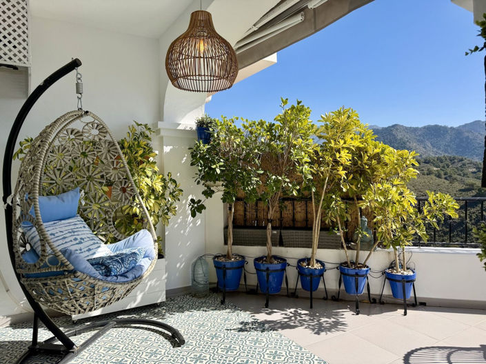 Image No.20-2 Bed Property for sale