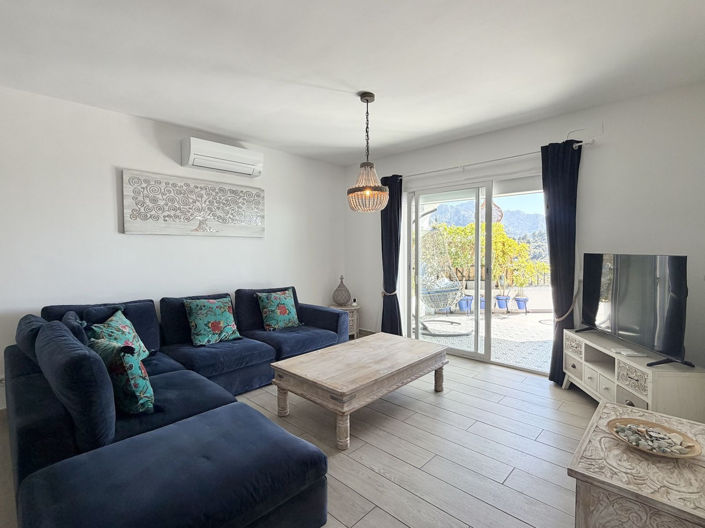 Image No.9-2 Bed Property for sale