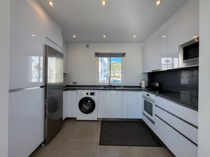 Image No.7-2 Bed Property for sale